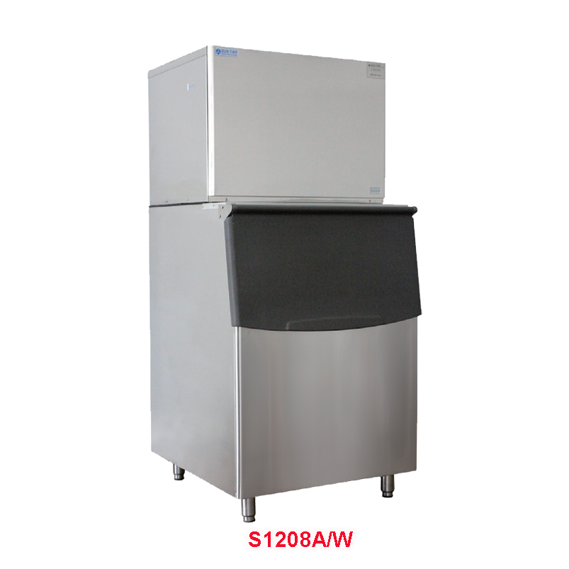 Máy làm đá viên SunTier S1208A/W là dòng máy làm đá chiều rộng 760mm, công suất làm đá 545Kg, thùng chứa đá 280Kg, điện áp 220V/50Hz/1980W, kích thước 760x850x1830mm phù hợp dùng cho nhà hàng, khách sạn, quán bar, club,… Máy làm đá viên SunTier S1208A/W