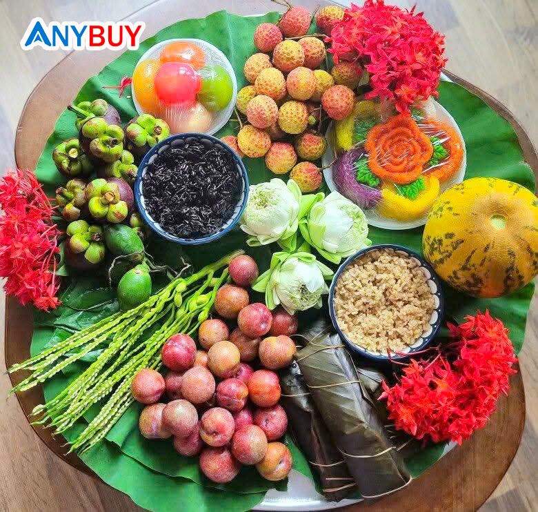Tết Đoan Ngọ (hay còn gọi là Tết Đoan Dương, Tết diệt sâu bọ) là một trong những ngày lễ truyền thống quan trọng trong văn hóa Việt Nam và một số nước châu Á khác như Trung Quốc, Nhật Bản, Hàn Quốc. Ngày lễ này diễn ra vào mùng 5 tháng 5 Âm lịch hàng năm. Tết Đoan Ngọ là gì?