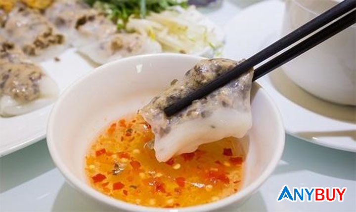 Nước chấm là linh hồn của món bánh cuốn, góp phần tạo nên hương vị đặc trưng và hấp dẫn. Dưới đây là công thức pha nước chấm bánh cuốn chuẩn vị, dễ làm ngay tại nhà. Hãy cùng theo ANYBUY pha chế nước chấm ngon và chuẩn vị ngay bạn nhé: Hướng dẫn cách pha nước chấm bánh cuốn