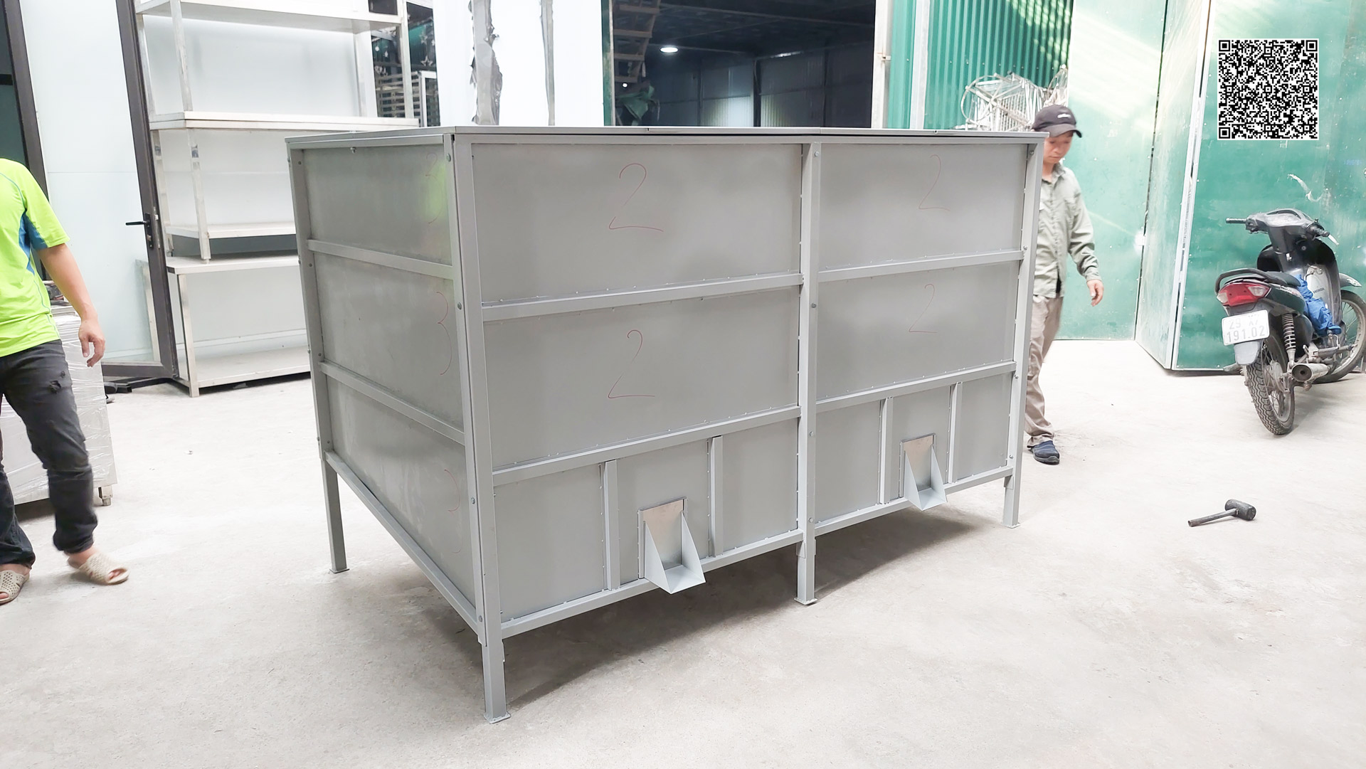 Hướng dẫn lắp đặt thùng đựng 2 tấn gạo doanh trại
