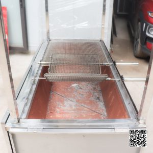 Máng lò nướng được lót gạch chịu nhiệt