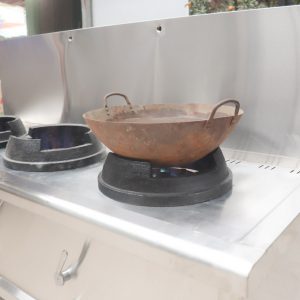 bep-a-cong-nghiep-3-hong-gas-van-thap-ap